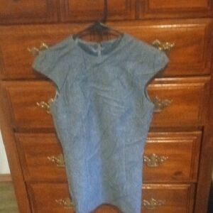 Stylish Gray Women's Muscle Tee